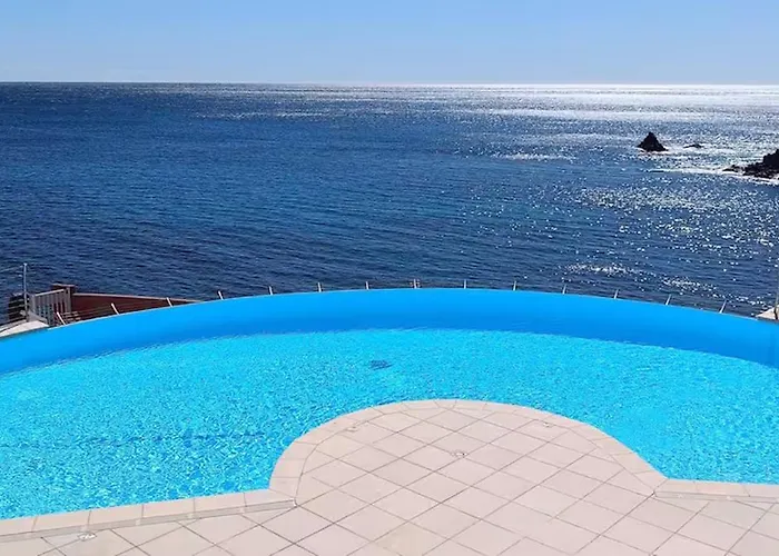 Appartement Fleur De Sel 55m2, Terrasse, Jardin, Pieds Dans L'eau, 4 Pers *