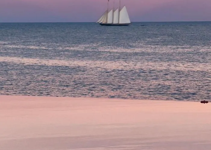 Appartement Fleur De Sel 55m2, Terrasse, Jardin, Pieds Dans L'eau, 4 Pers